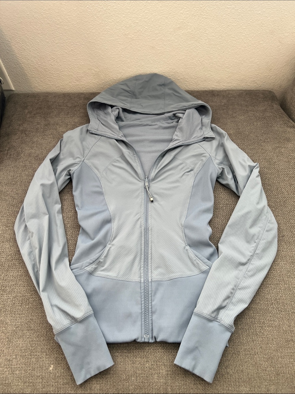 lululemon athletica light blue hooded zip-up jacket